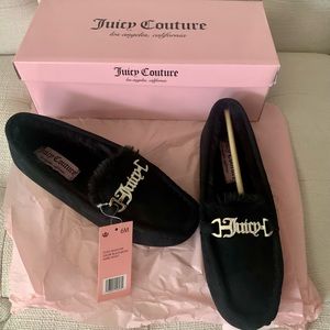 JUICY COUTURE INTOIT WOMEN’S MOCCASIN SLIPPER